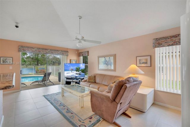 4927 NW 67th Avenue, Lauderhill, FL 33319