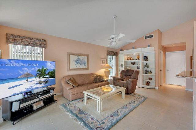 4927 NW 67th Avenue, Lauderhill, FL 33319