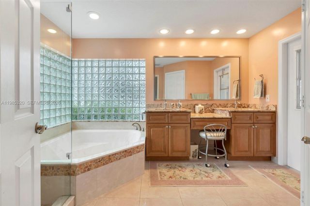 4927 NW 67th Avenue, Lauderhill, FL 33319