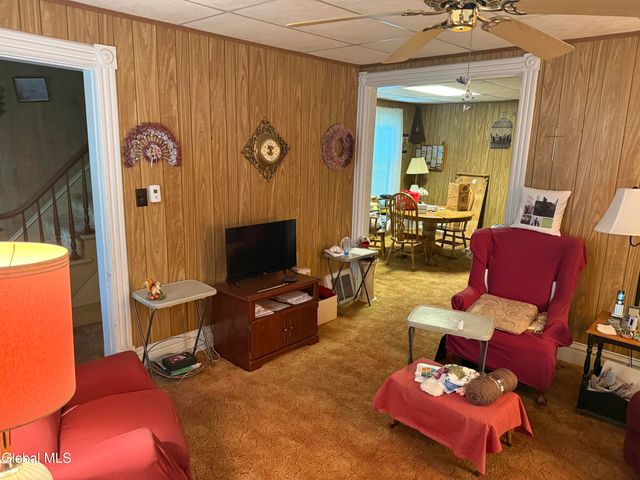 94 West Street, Gloversville, NY 12078