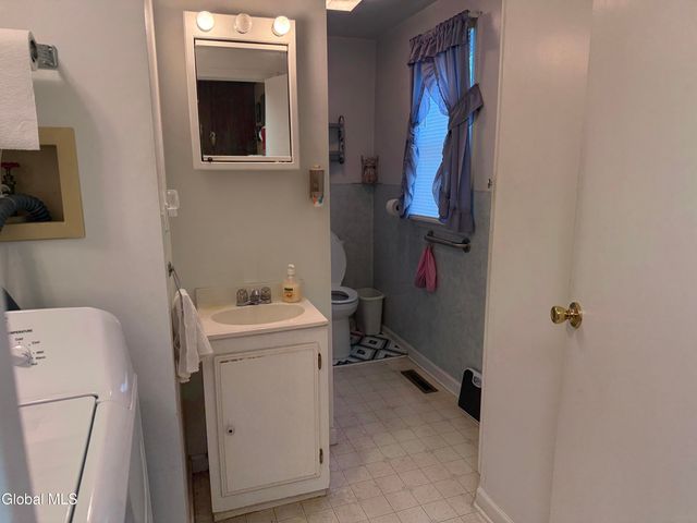 94 West Street, Gloversville, NY 12078