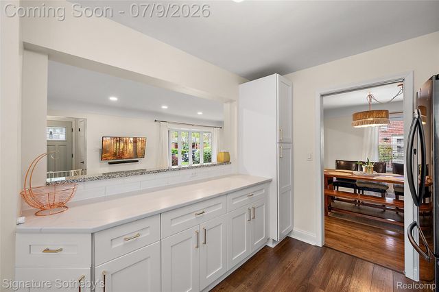 13347 Nadine Avenue, Huntington Woods, MI 48070