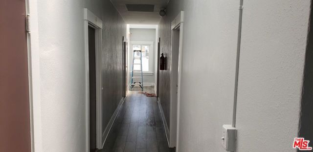 4015 W Olympic Boulevard, Los Angeles, CA 90019