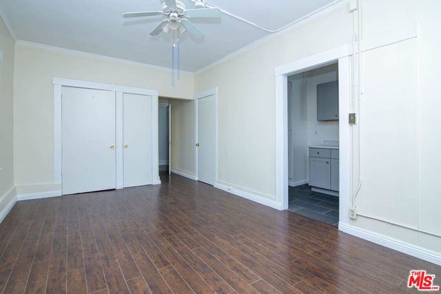 4015 W Olympic Boulevard, Los Angeles, CA 90019