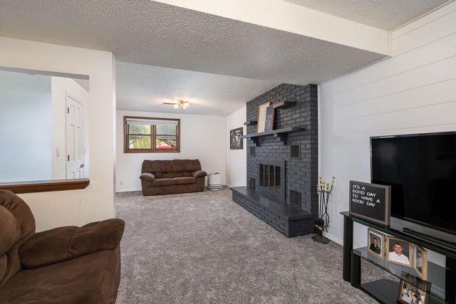 629 Hanson COURT, Onalaska, WI 54650