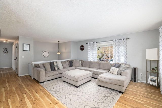 629 Hanson COURT, Onalaska, WI 54650