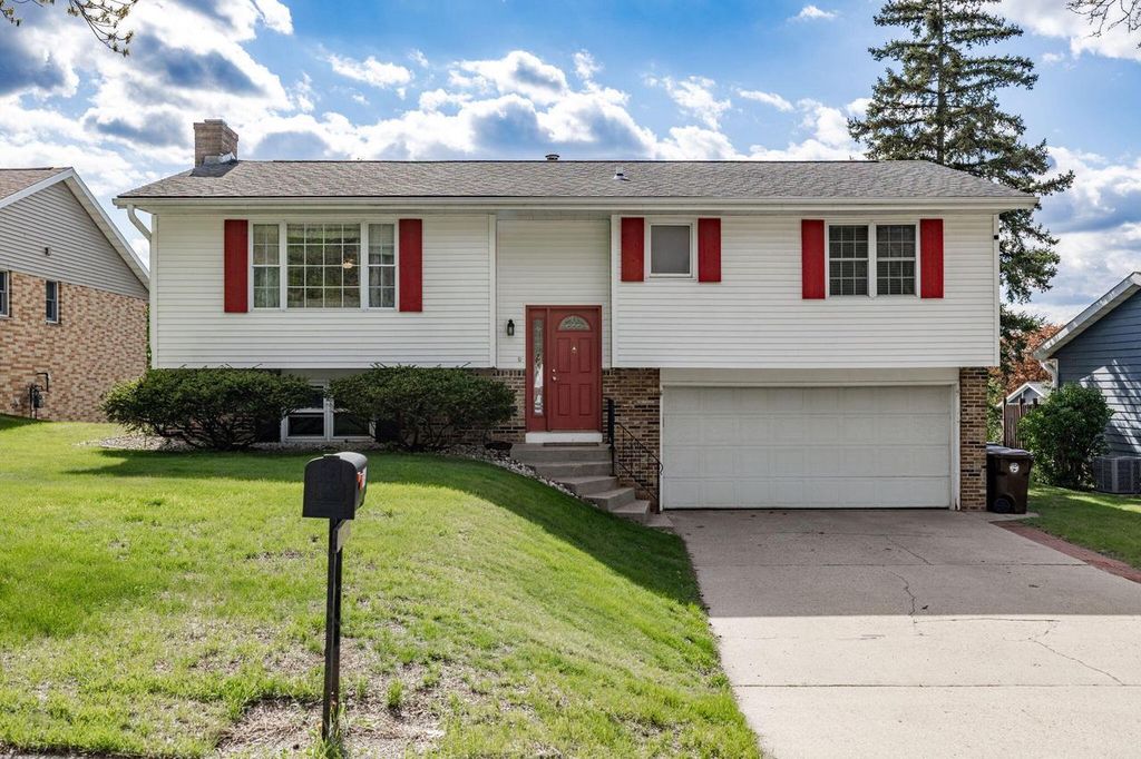 629 Hanson COURT, Onalaska, WI 54650