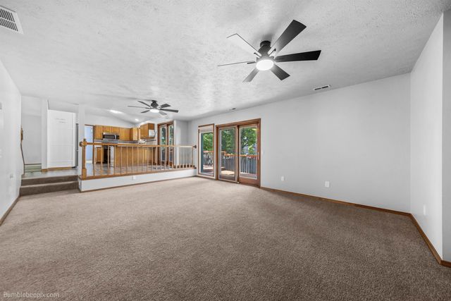 1107 E Chantel Dr, Spokane, WA 99218