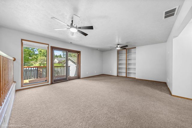 1107 E Chantel Dr, Spokane, WA 99218