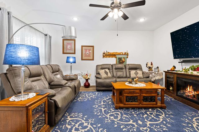 309 Stevens St., Gilmer, TX 75645