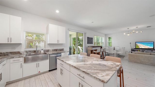 2587 TEMPLE STREET, Sarasota, FL 34239