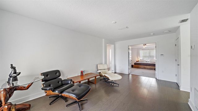 2587 TEMPLE STREET, Sarasota, FL 34239