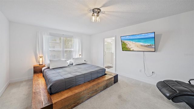 2587 TEMPLE STREET, Sarasota, FL 34239