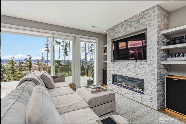 120 Tillicum Drive, Chehalis, WA 98532