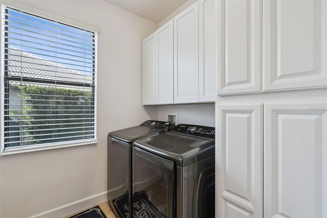 5785 SAYBROOK CIRCLE, Sanford, FL 32771