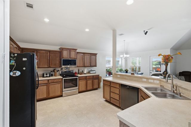 1516 Baslow Lane, Burleson, TX 76028