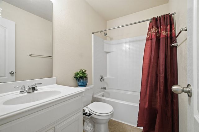 1516 Baslow Lane, Burleson, TX 76028