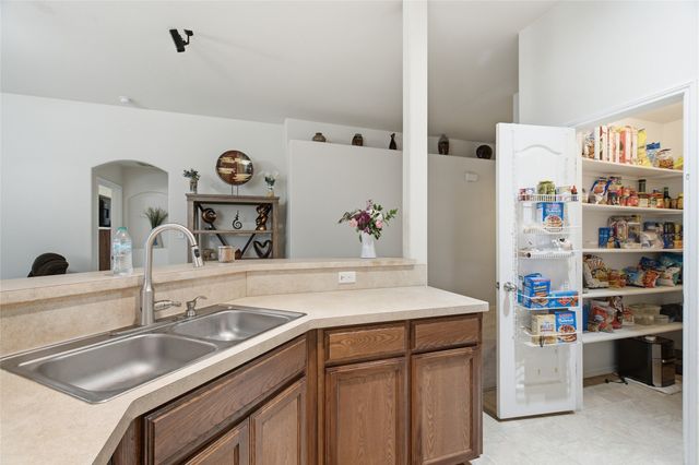 1516 Baslow Lane, Burleson, TX 76028
