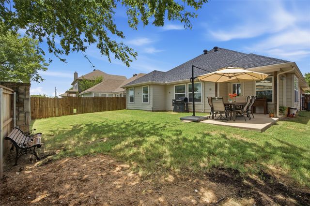 1516 Baslow Lane, Burleson, TX 76028