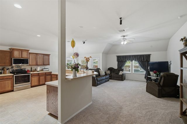1516 Baslow Lane, Burleson, TX 76028