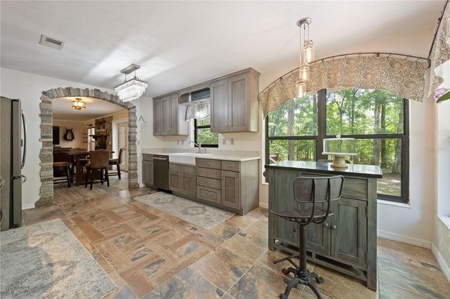 18451 NW 141ST AVENUE, Williston, FL 32696