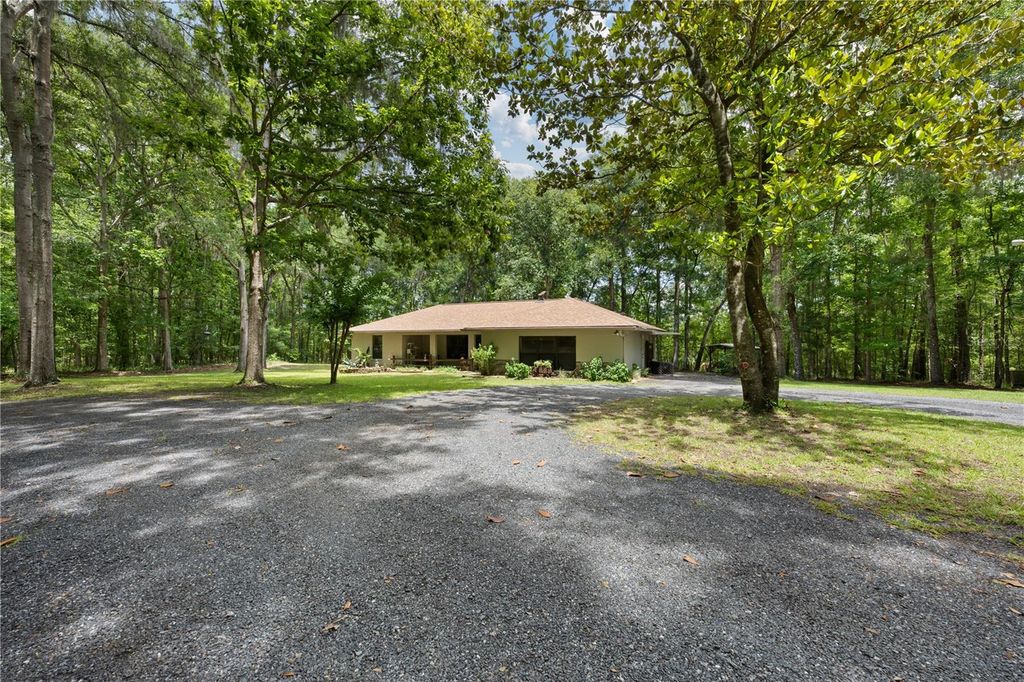Image 1 of property listing at 18451 NW 141ST AVENUE, Williston, FL 32696