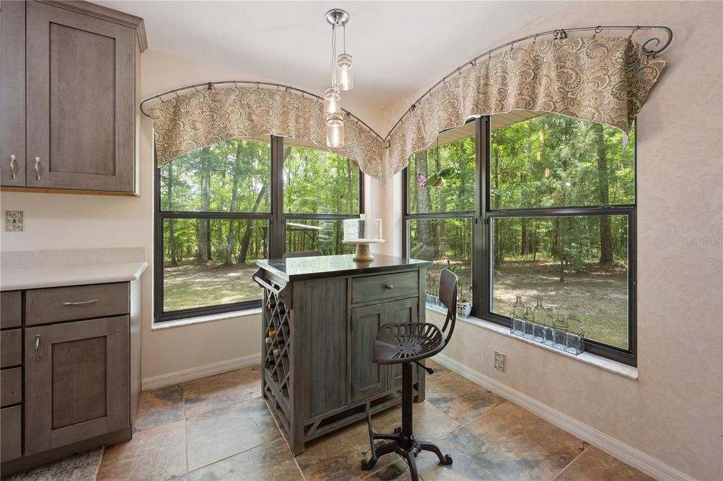 Image 17 of property listing at 18451 NW 141ST AVENUE, Williston, FL 32696