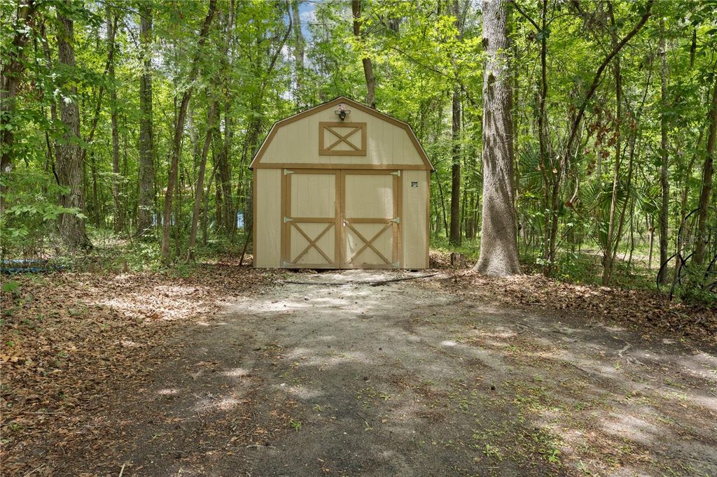 Image 38 of property listing at 18451 NW 141ST AVENUE, Williston, FL 32696