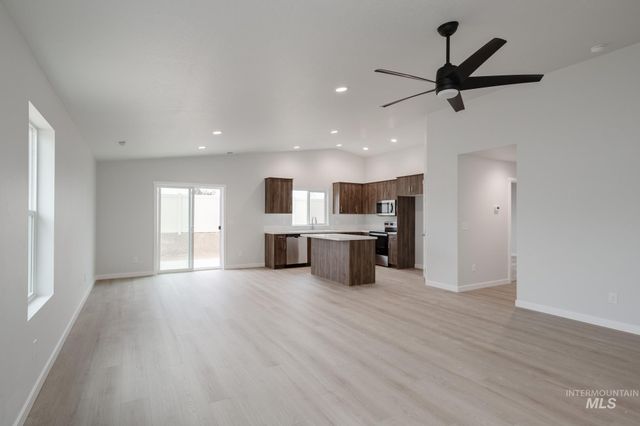 13736 Nisene Ct, Caldwell, ID 83607