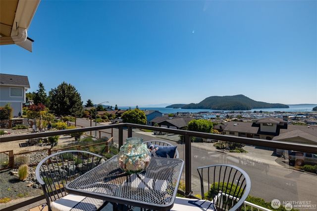 1807 Bradley Drive, Anacortes, WA 98221