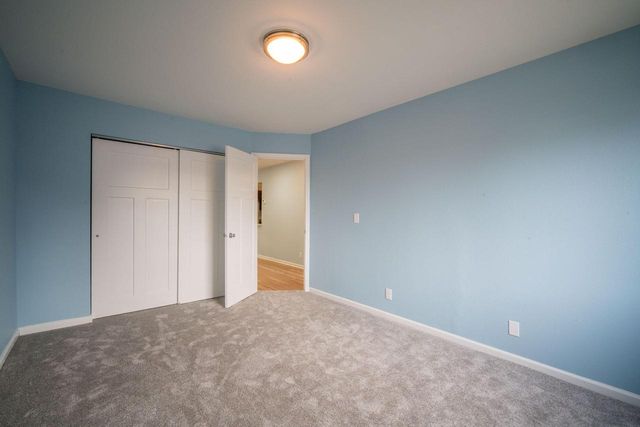 10822 W Donna DRIVE, Milwaukee, WI 53224