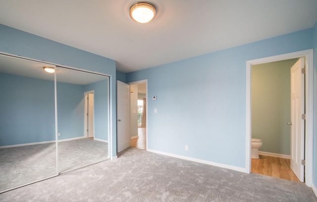 10822 W Donna DRIVE, Milwaukee, WI 53224