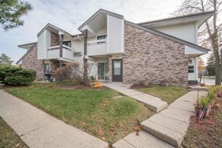 10822 W Donna DRIVE, Milwaukee, WI 53224