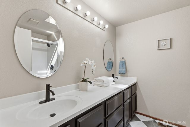 7247 NE 150th Street, Kenmore, WA 98028