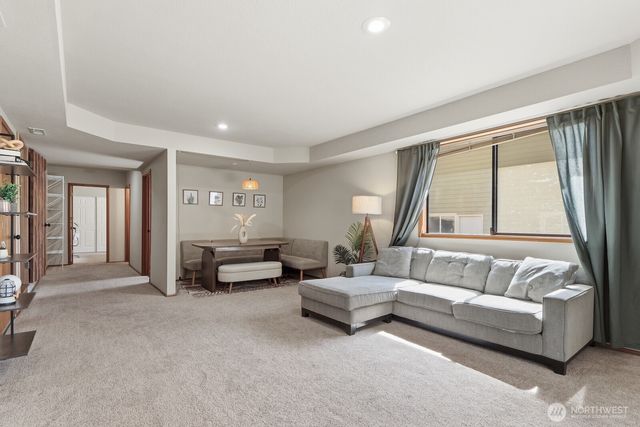 7247 NE 150th Street, Kenmore, WA 98028