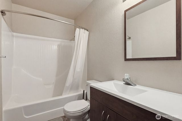 7247 NE 150th Street, Kenmore, WA 98028