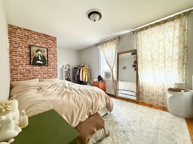 128 Lawrence St B, Medford, MA 02155