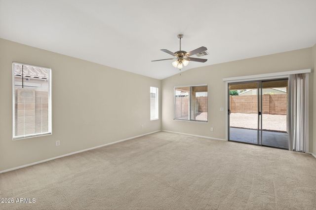 740 E MULE TRAIN Trail, San Tan Valley, AZ 85143