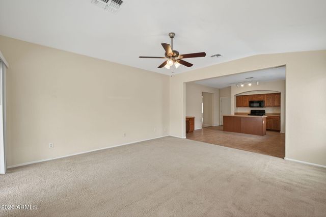 740 E MULE TRAIN Trail, San Tan Valley, AZ 85143