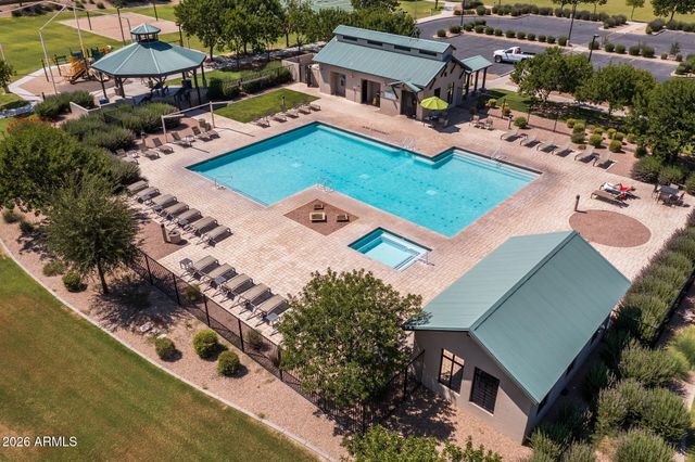 740 E MULE TRAIN Trail, San Tan Valley, AZ 85143