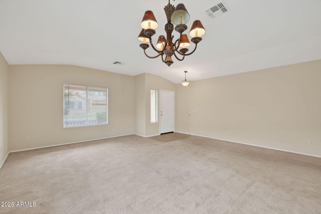 740 E MULE TRAIN Trail, San Tan Valley, AZ 85143