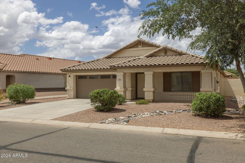 740 E MULE TRAIN Trail, San Tan Valley, AZ 85143