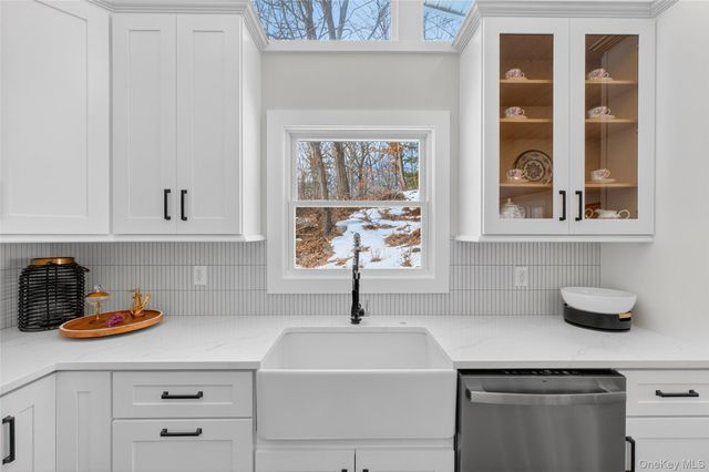 74 Roosevelt Road, Hyde Park, NY 12538