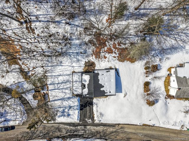 74 Roosevelt Road, Hyde Park, NY 12538