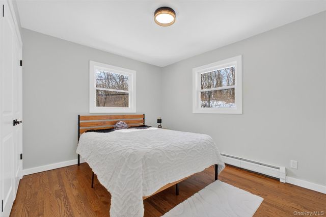 74 Roosevelt Road, Hyde Park, NY 12538