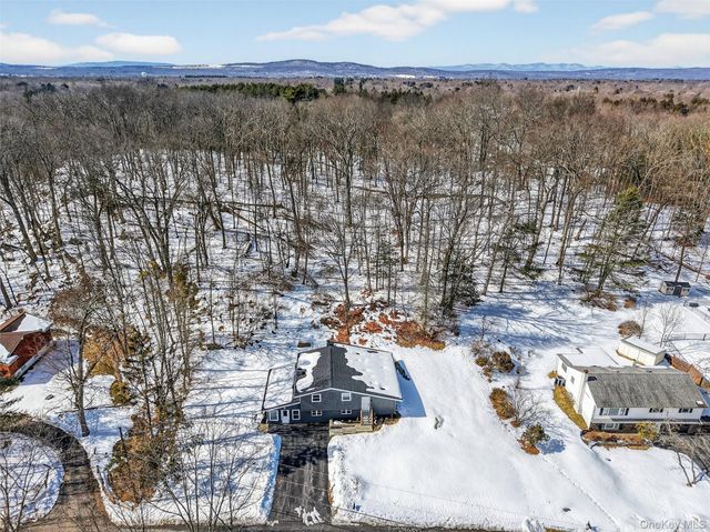 74 Roosevelt Road, Hyde Park, NY 12538