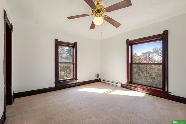 225 N 4th Street, Arlington, NE 68002