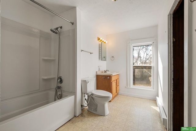 225 N 4th Street, Arlington, NE 68002