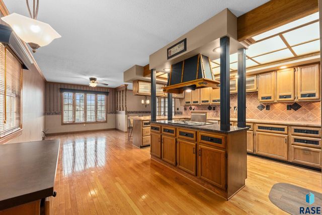 5805 W 50th St Street, Sioux Falls, SD 57106