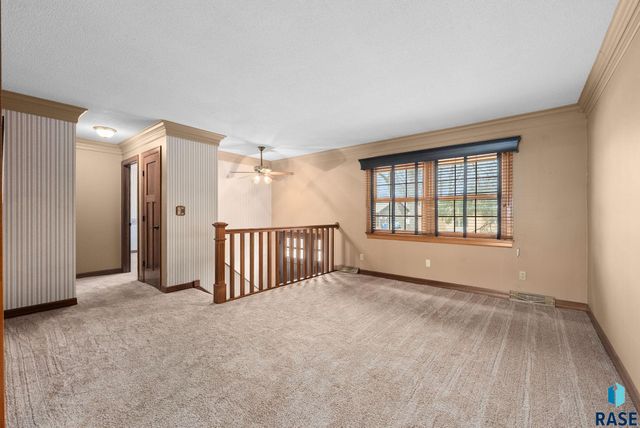 5805 W 50th St Street, Sioux Falls, SD 57106